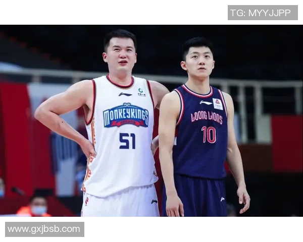 成都篮球队以79分领跑精英赛积分榜展现强大实力