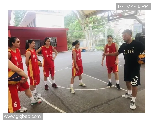 赛后复盘分析北京篮球队与杭州篮球队球员个人能力的对比与表现 赛后复盘分析北京篮球队与杭州篮球队球员个人能力的对比与表现