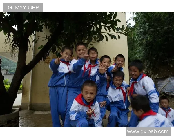 足球明星伤疤背后的故事与女生们的勇敢心灵之旅